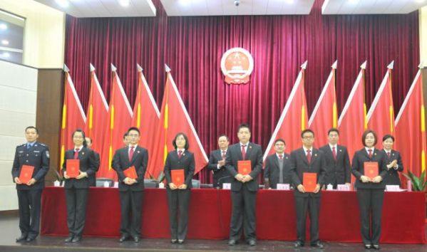1.20 我院召开2016年总结表彰大会1044.jpg
