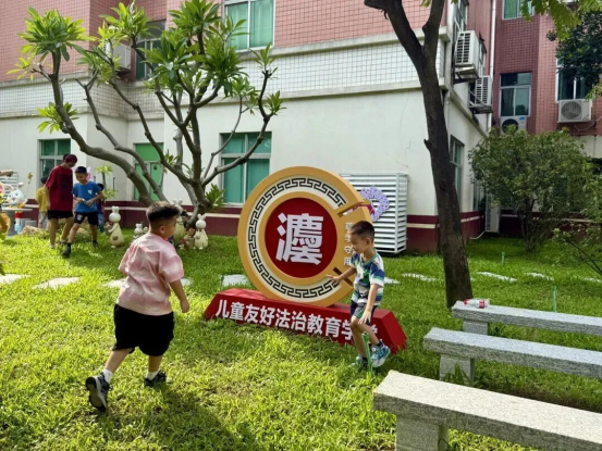 0722连获三镇点赞！中山黄圃法庭：把未成年人保护做进每一处细节(1)906.png